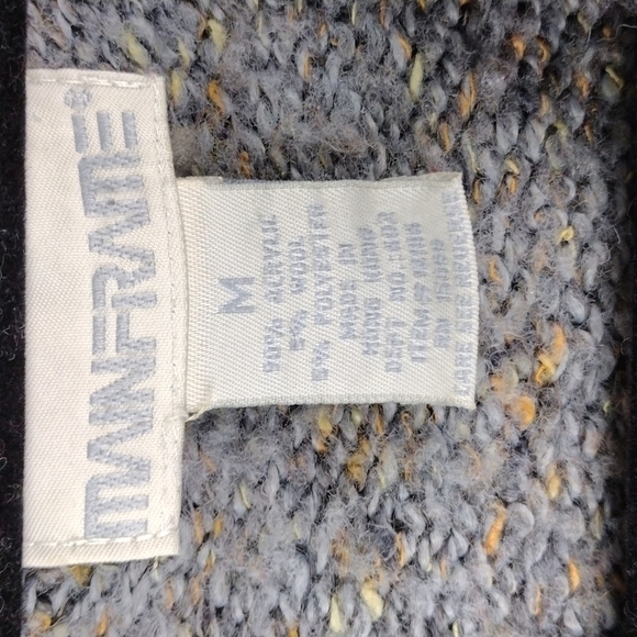 Mainframe Gray Burgundy Color Block V-Neck Long Sleeve Pullover Short Sweater - Picture 4 of 10